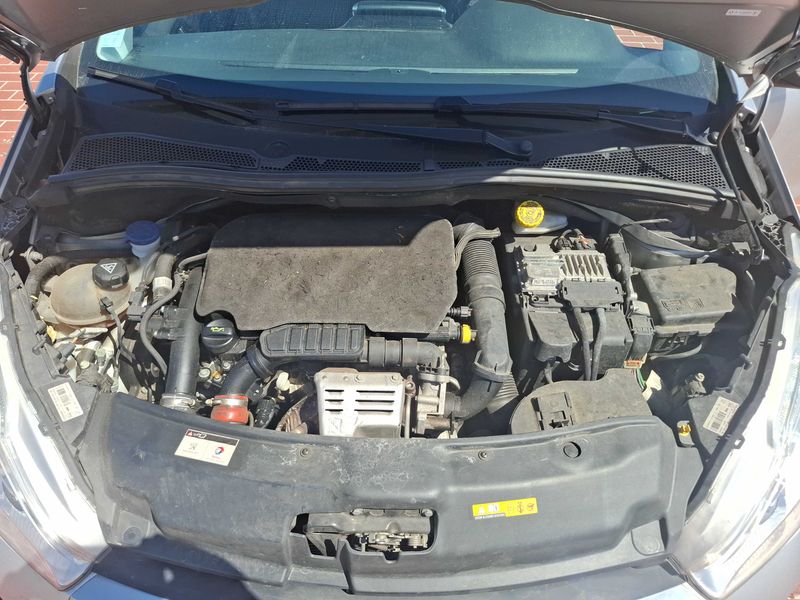 car Peugeot 208 id71444 photo #8