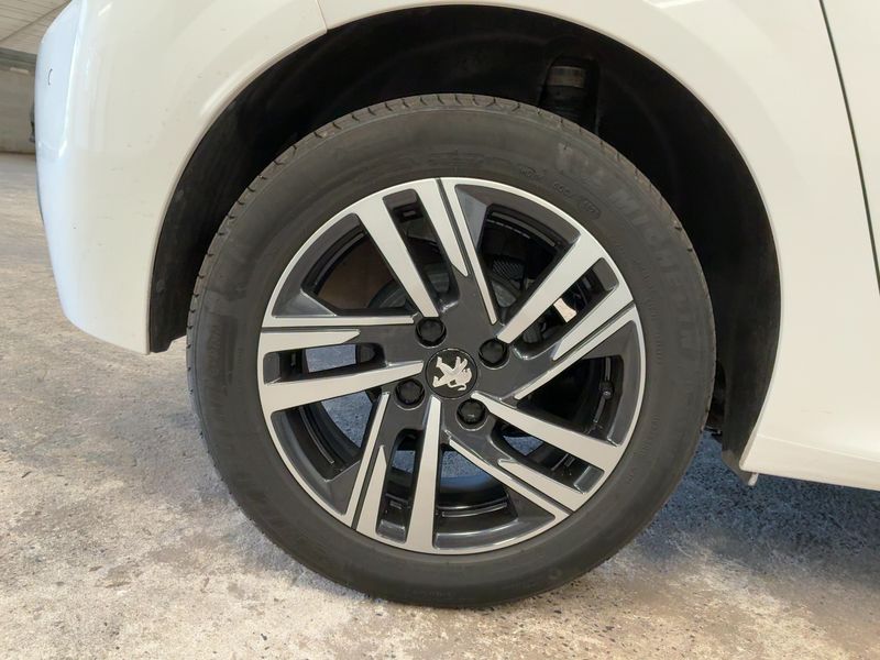 car Peugeot 208 id71467 photo #10