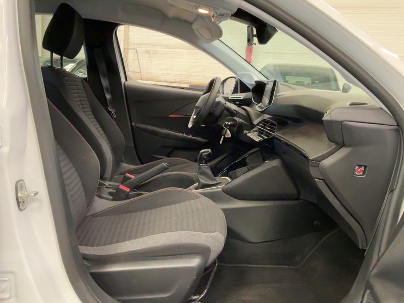 car Peugeot 208 id71467 photo #16