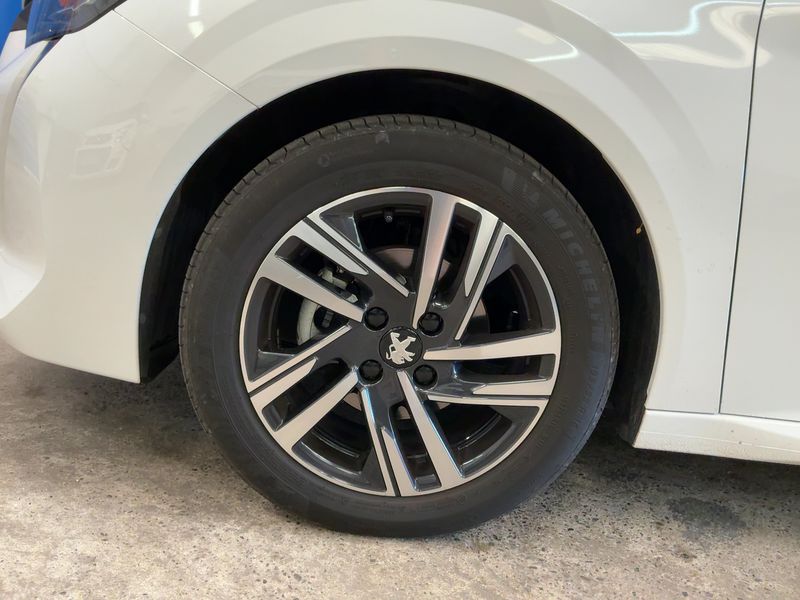 car Peugeot 208 id71467 photo #7