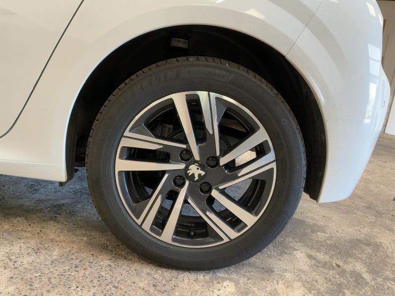 car Peugeot 208 id71467 photo #9