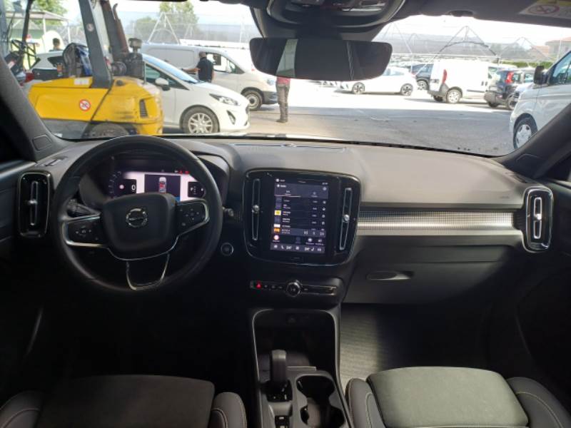 car Volvo XC40 id71470 photo #6
