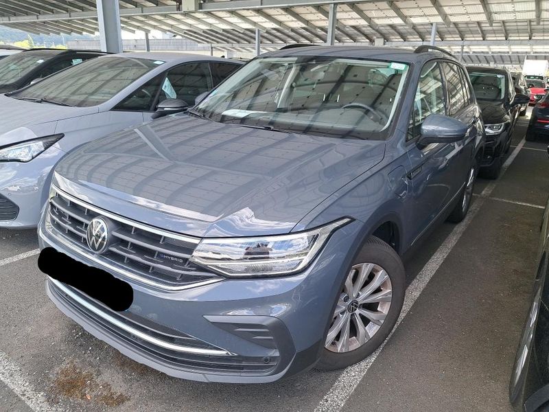 car Volkswagen Tiguan id71563 main photo