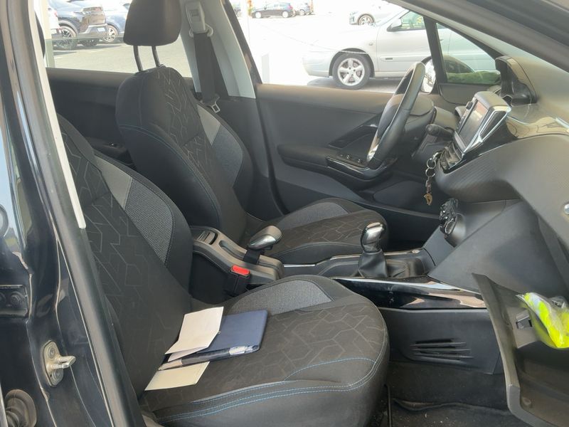 car Peugeot 2008 id71604 photo #16