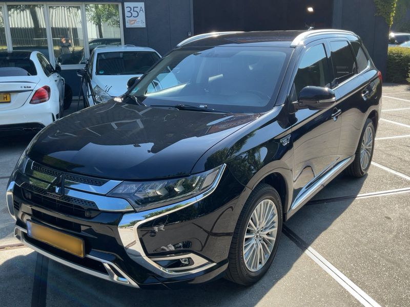 car Mitsubishi Outlander id71620 main photo