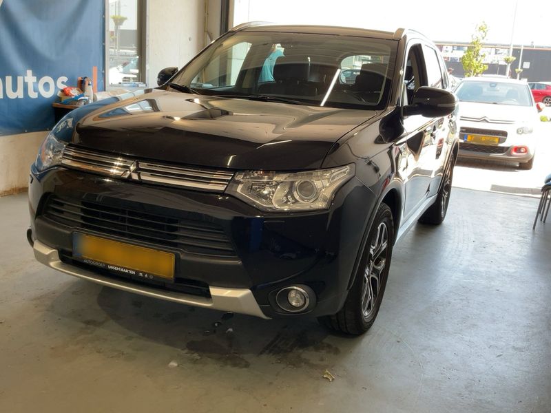 car Mitsubishi Outlander id71621 main photo