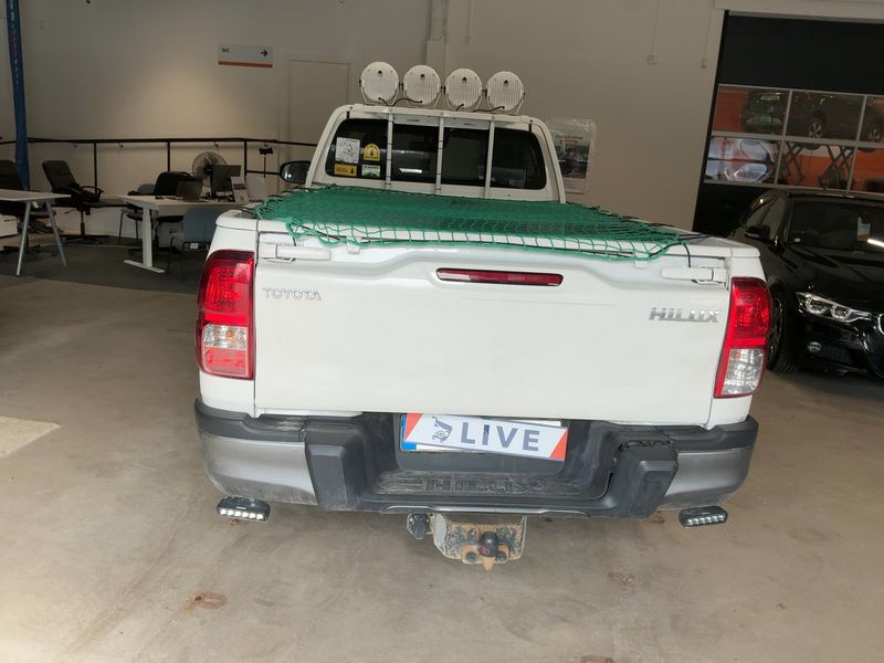 car Toyota Hilux id71683 photo #3