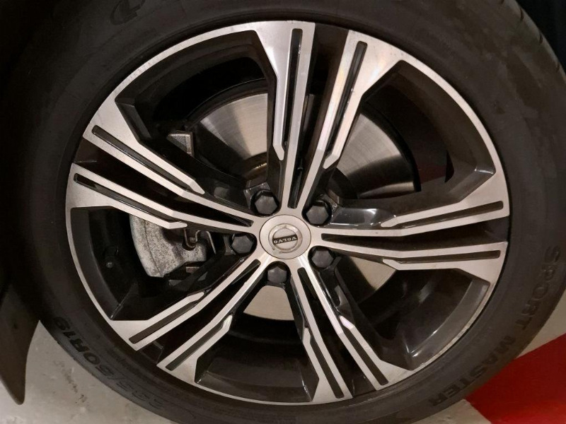 car Volvo XC40 id71706 photo #8