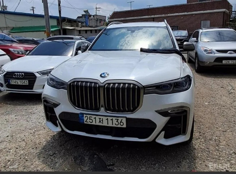 car BMW X7 id71746 main photo