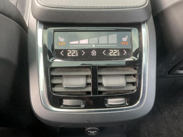 car Volvo XC90 id13710 photo #8