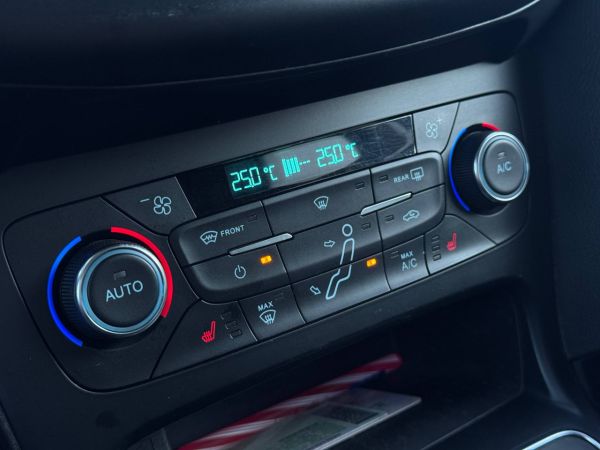 car Ford Focus id13731 photo #14