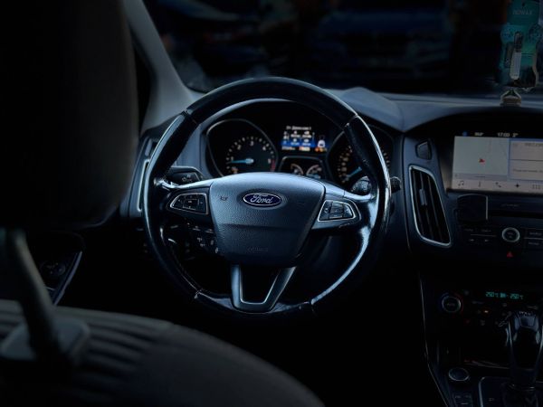 car Ford Focus id13731 photo #11