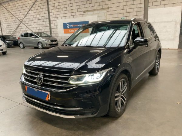 car Volkswagen Tiguan id13738 main photo