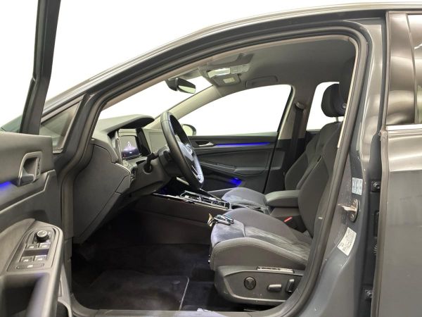 car Volkswagen Golf id13784 photo #7