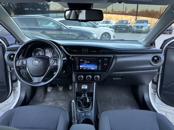 car Toyota Corolla id13829 photo #9