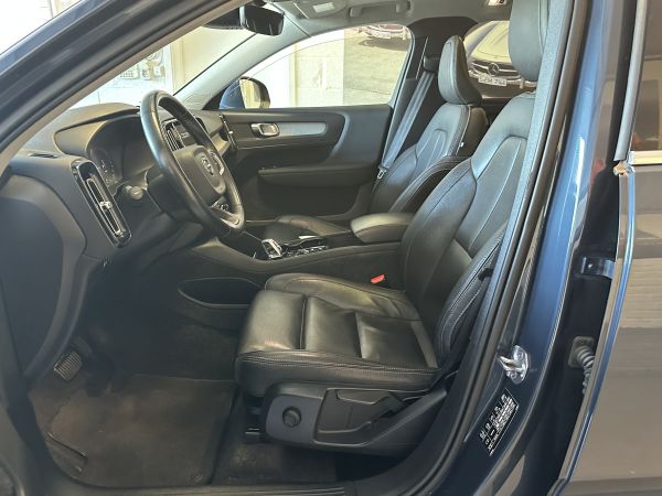 car Volvo XC40 id13858 photo #7