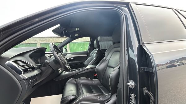 car Volvo XC90 id13872 photo #7