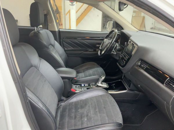 car Mitsubishi Outlander id13905 photo #7