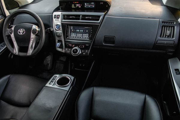 car Toyota Prius id13915 photo #8
