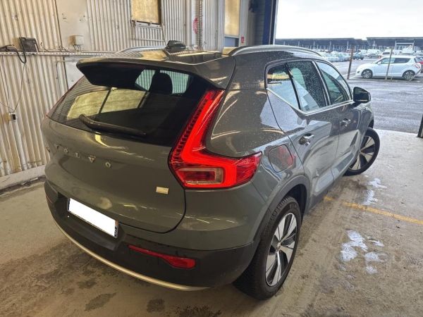car Volvo XC40 id13984 photo #3