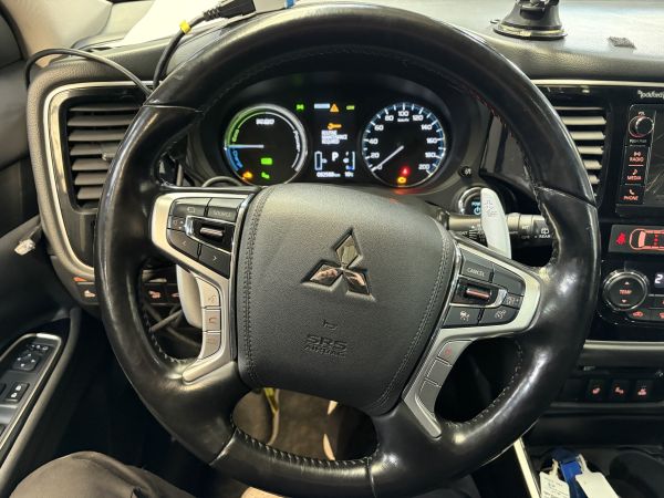 car Mitsubishi Outlander id14006 photo #9