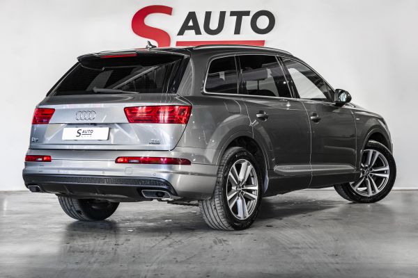 car Audi Q7 id14014 photo #2