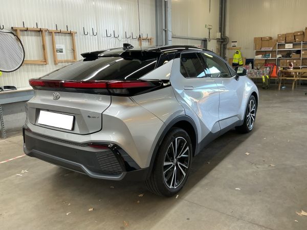 car Toyota C-HR id14035 photo #3