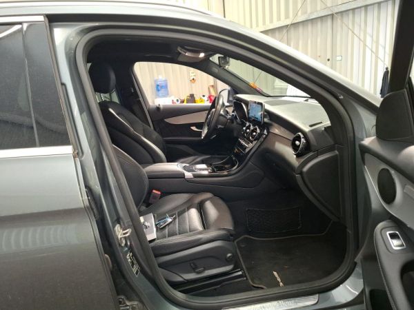 car Mercedes Benz GLC id14057 photo #7
