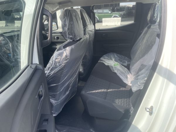 car Mitsubishi L Series id14063 photo #8