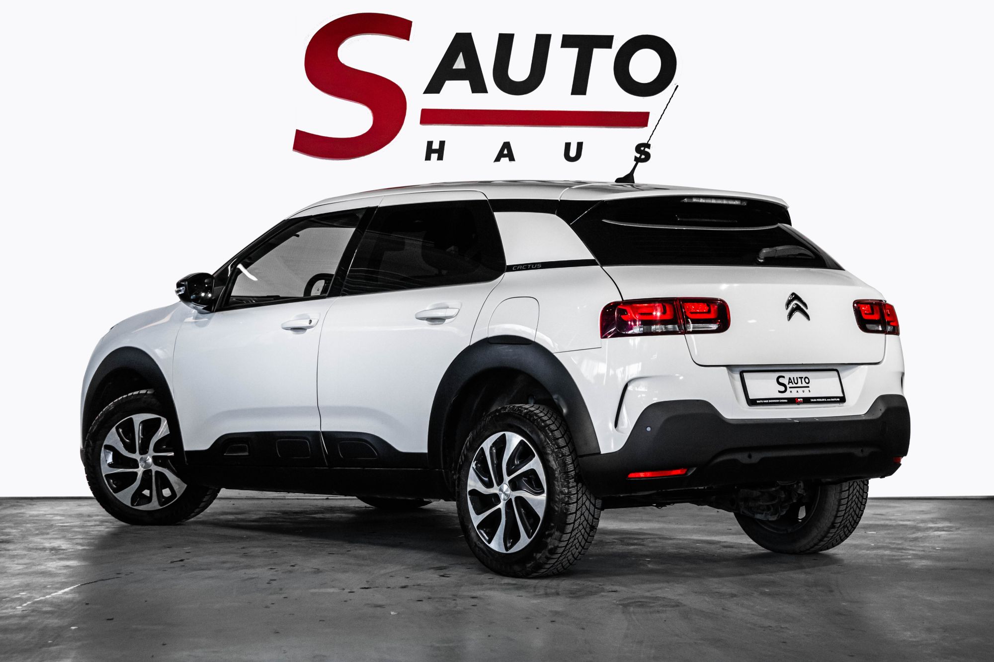 Citroen C4 Cactus 2019, Hatchback Automatic White  10649
