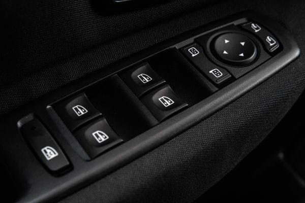car Renault Scenic id14246 photo #19