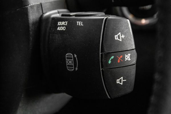 car Renault Scenic id14246 photo #16