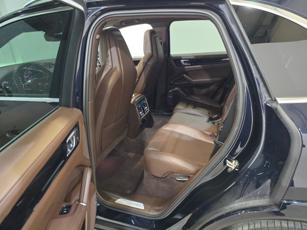 car Porsche Cayenne id14257 photo #8