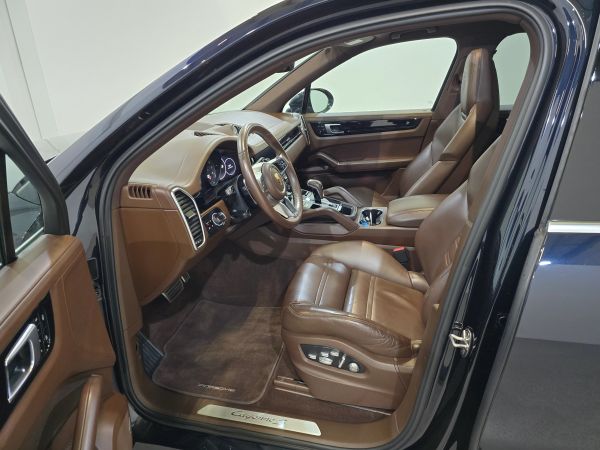 car Porsche Cayenne id14257 photo #7
