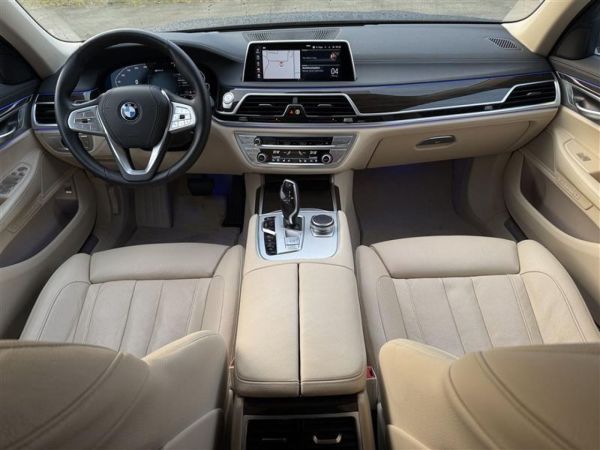 car BMW 7 Series id14309 photo #9