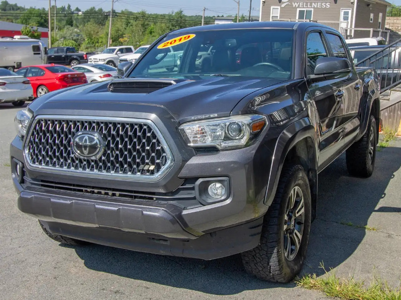 car Toyota Tacoma id136580 photo #8