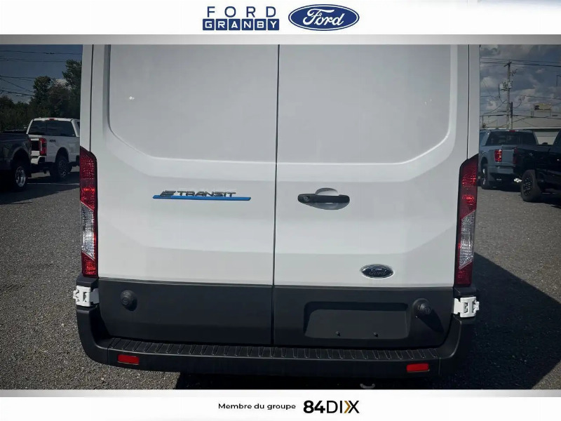 car Ford Transit id137253 photo #3
