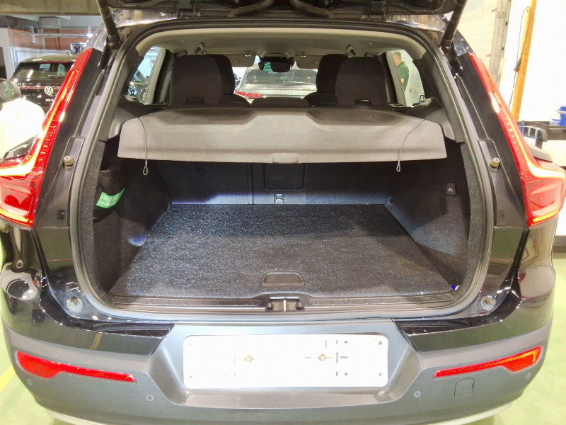 car Volvo XC40 id71830 photo #7