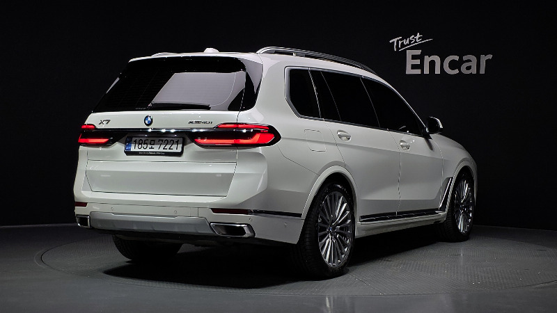 car BMW X7 id71913 photo #2