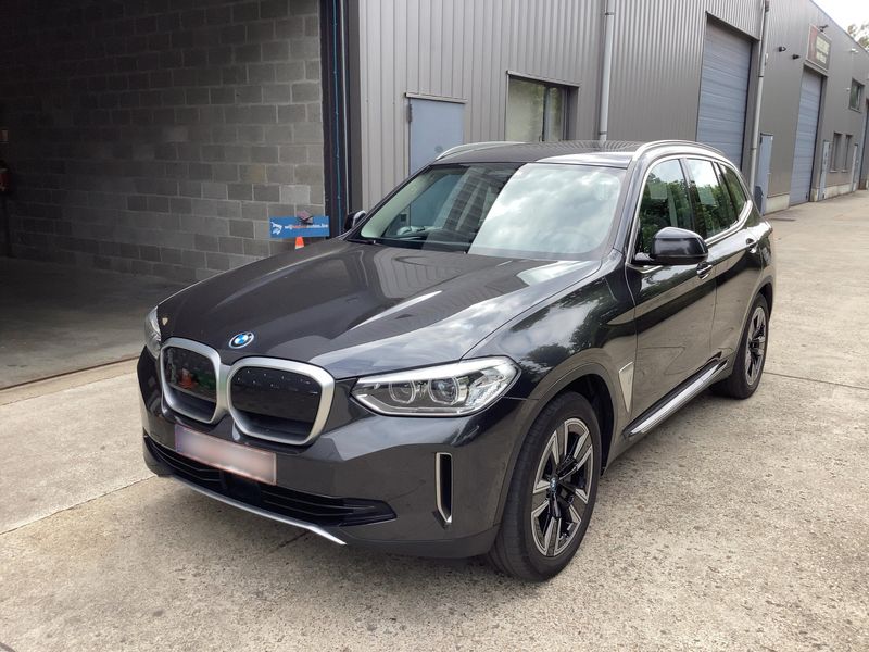 car BMW iX3 id71963 main photo