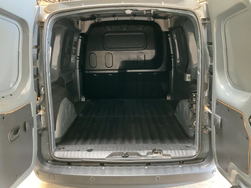 car Nissan NV250 id72001 photo #15