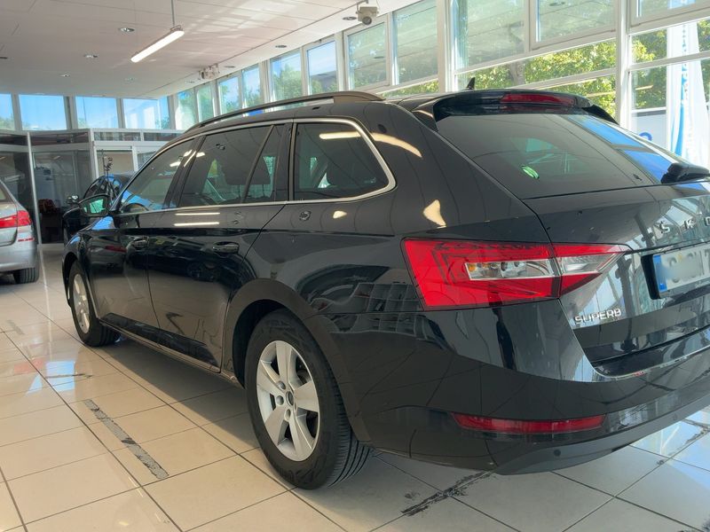 car Skoda Superb id72036 photo #2