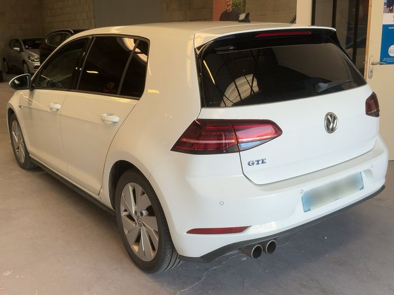 car Volkswagen Golf id72228 photo #2