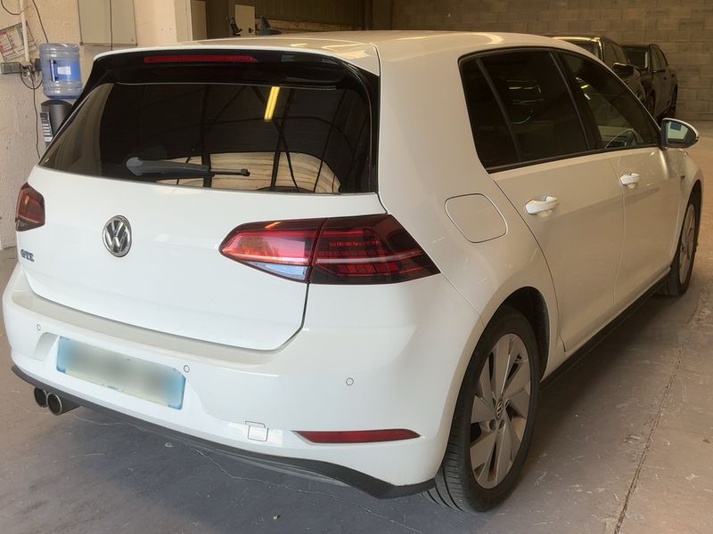 car Volkswagen Golf id72228 photo #4