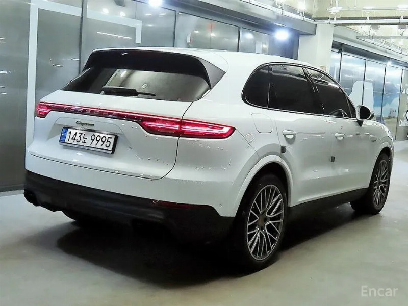 car Porsche Cayenne id72363 photo #2