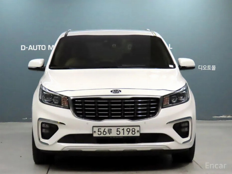 car KIA Carnival id72385 main photo