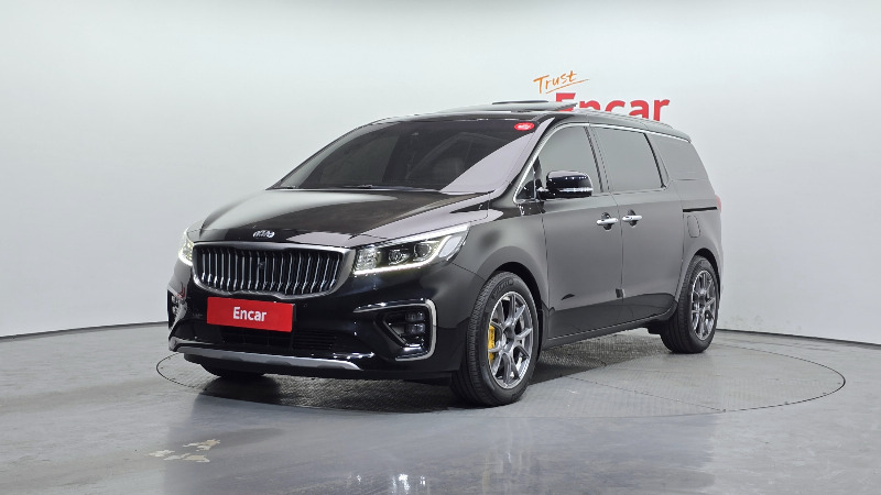 car KIA Carnival id72402 main photo