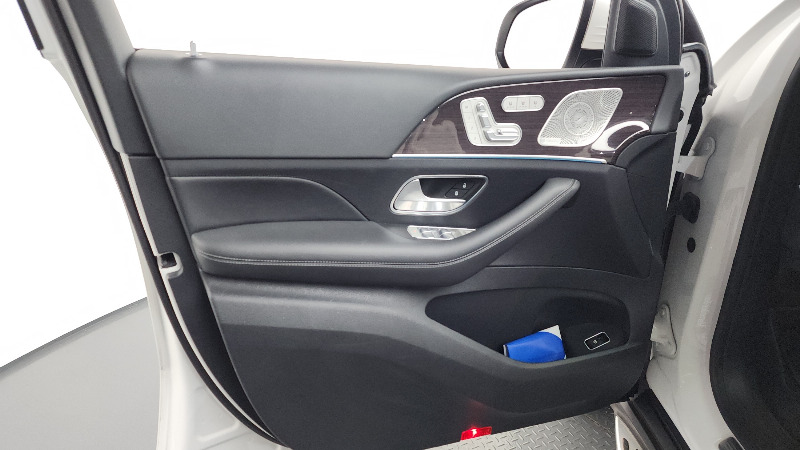 car Mercedes Benz GLE id72425 photo #24