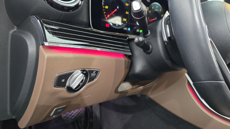 car Mercedes Benz E Class id72436 photo #19