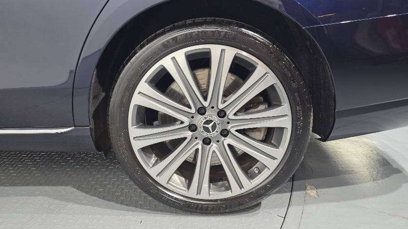 car Mercedes Benz E Class id72436 photo #21